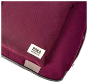 Roka Gatwick liten återvunnen canvas duffelväska - Cherry Lacquer Red