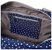 Roka Gatwick Medium Recycled Canvas Duffle Bag - Marinblå Polka Dot