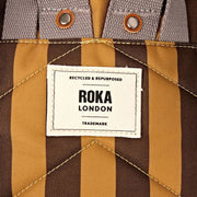 Roka Canfield B Liten återvunnen canvas ryggsäck - brun rand