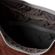 Roka Belsize Recycled Taslon Small Handväska - Chokladbrun