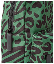 Roka Willesden Large Recycled Canvas Crossbody Bag - Kronärtskocka Grön