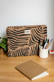 Hindbag Ava Small 13-tums laptopfodral - Cinnamon Zebra Brown