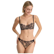 Skarlett Blue Entice Front Lace String - Svart/Nylon Tan