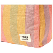 Roka Mayfair Liten Tvättväska i bomull Canvas - Faded Multi Stripe