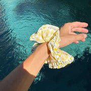 Moon Nude Buttercup Scrunchie - Gul/Vit