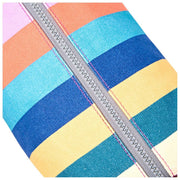 Roka Mayfair Liten Tvättväska i bomull Canvas - Bred Multi Stripe