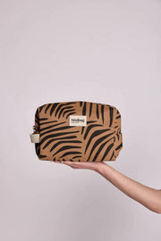 Hindbag Leon Necessär - Zebra Cinnamon Brown