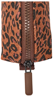 Roka Tate liten bomullscanvaspåse - Mini Leopard Brun