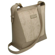 alice-wheeler-london-kensington-crossbody-väska---mink-mocka-35944488