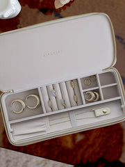 Stackers Elegant halsband Dragkedja Resesmyckeskrin - Havregrynsgröt