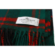 Locharron of Scotland Borders Macdonald Clan Modern lammullsfilt - mörkgrön/marinblå/röd
