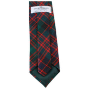 Locharron of Scotland Reiver MacArthur Clan Modern Tartan Tie - Mörkgrön/Marinblå/Röd