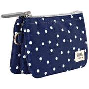 Roka Carnaby liten återvunnen canvasplånbok - Marinblå Polka Dot