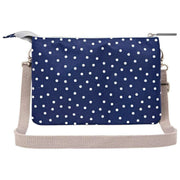 Roka Carnaby XL Återvunnen Canvas Crossbody-väska - Marinblå Polka Dot