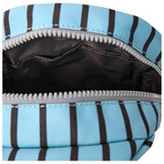Roka Willesden B Large Crossbody-väska i återvunnen canvas - blå rand