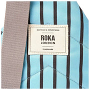 Roka Willesden B Large Crossbody-väska i återvunnen canvas - blå rand