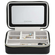 Stackers Lyx Resesmyckeskrin - Svart Raffia